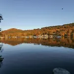 Lakeside View Feriehus *