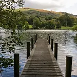 Lakeside View Feriehus *