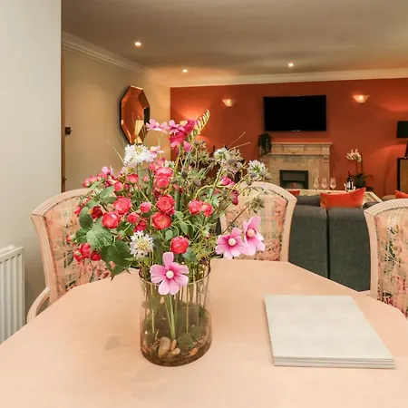 Lakeside View Tatil Evi *