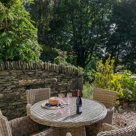 Lakeside View Tatil Evi