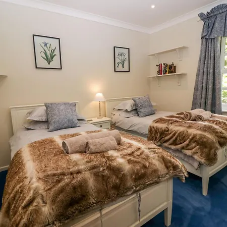 Дом отдыха Lakeside View